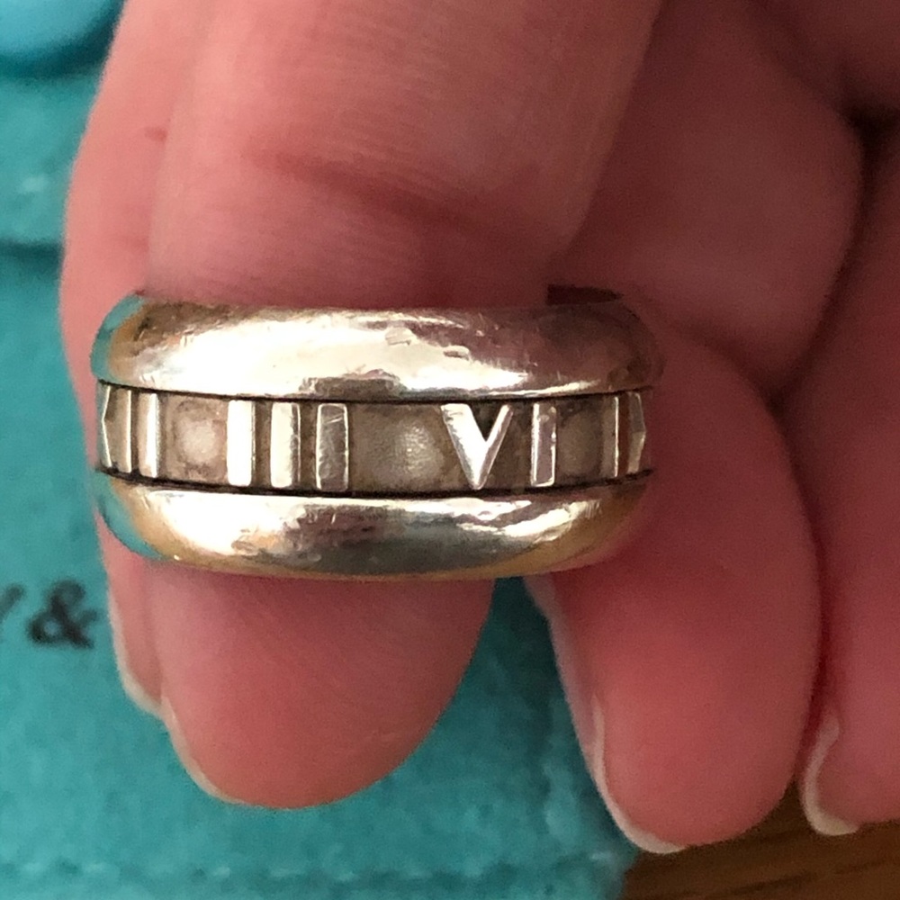 Tiffany and Co sterling silver 2003 Atlas ring